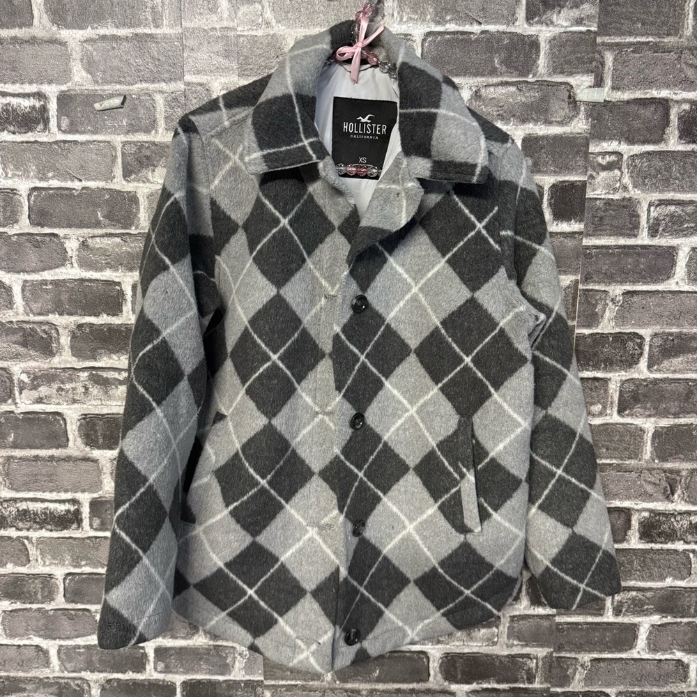 Hollister argyle coat gray button down pockets